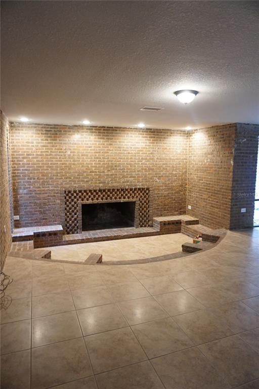 Photo - 502 W Hilda Dr