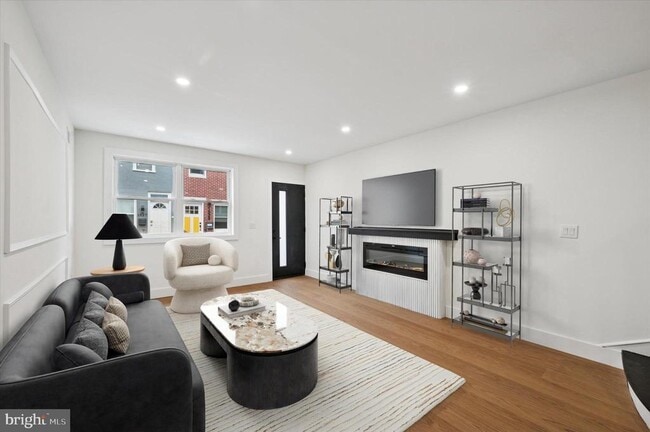 Photo - 1528 Manton St