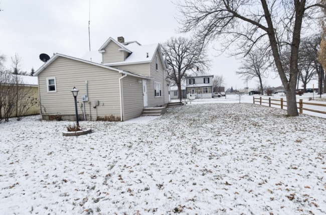 Photo - 204 Conley Ave S