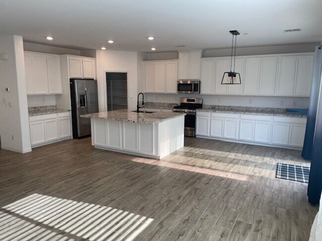 Photo - 7022 Noah Raven St