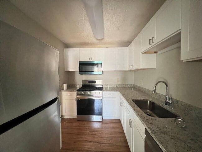 Photo - 1145 Country Club Pl