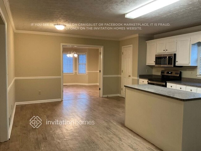 Photo - 2355 Huntington Dr