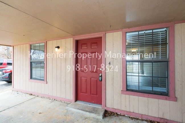 Photo - 1421 W Lillian St Unit 4