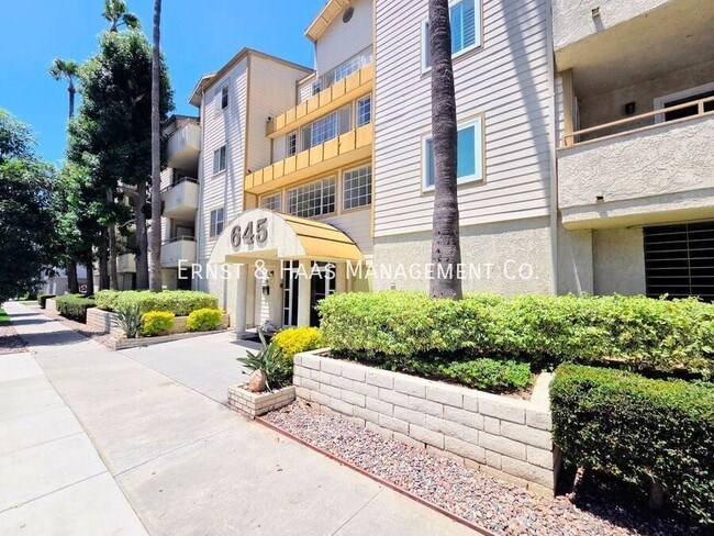 Building Photo - 645 Chestnut Ave Unit #215