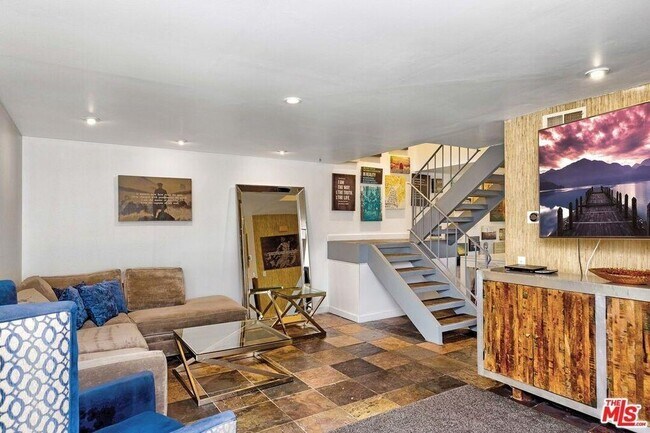 Photo - 2230 N Indian Canyon Dr