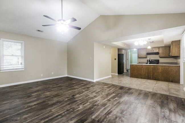 Photo - 1112 Delray Dr