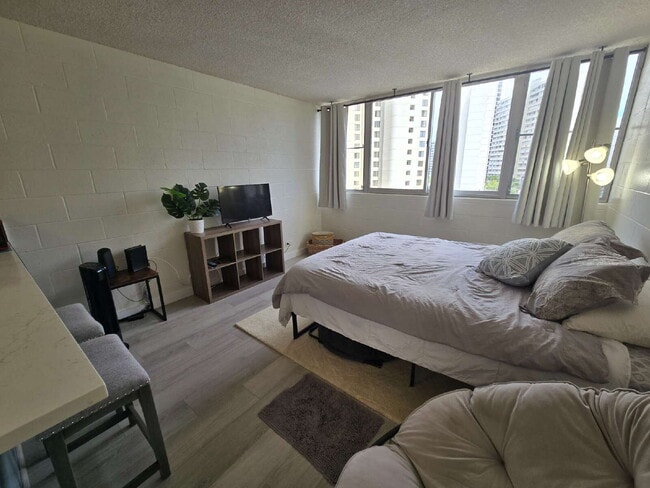 Photo - Renovated Furnished Studio in Salt Lake near Airport Unit 516