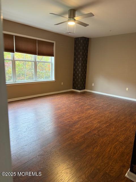 Photo - 414 Sloan Ct