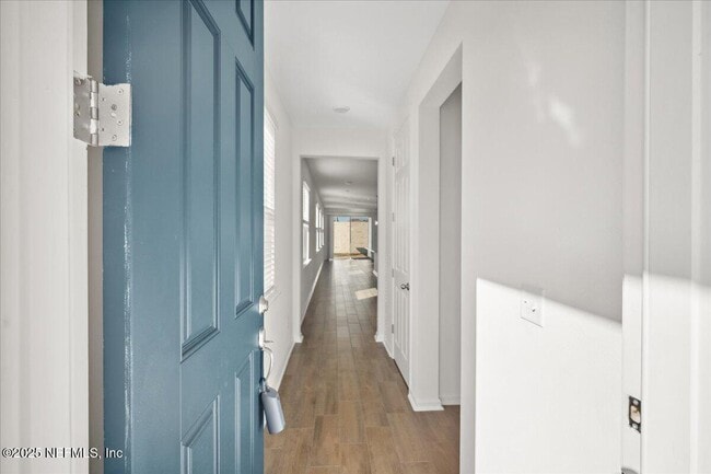 Photo - 7212 Red Timber Rd