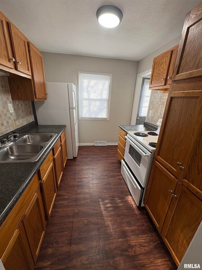 Photo - 2324 W Gilbert Ave