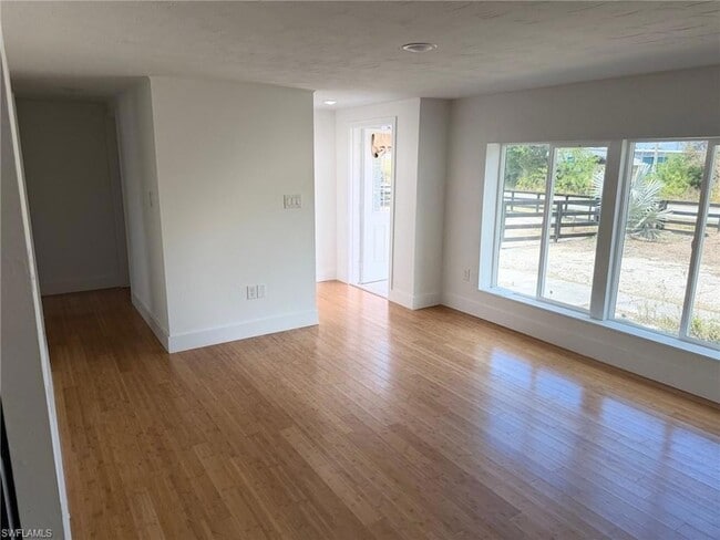 Photo - 1507 Lavilla Rd