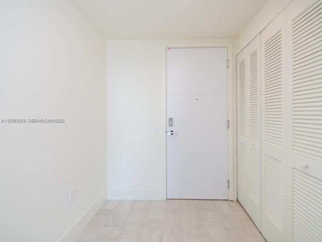 Photo - 2000 Metropica Wy Unit 2509