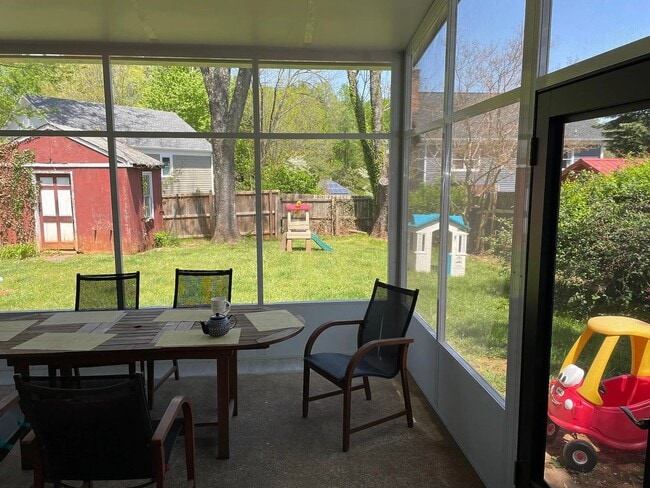 Photo - 625 Davis Ave