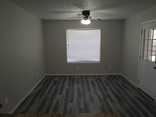 Photo - Edmond 4 bed!