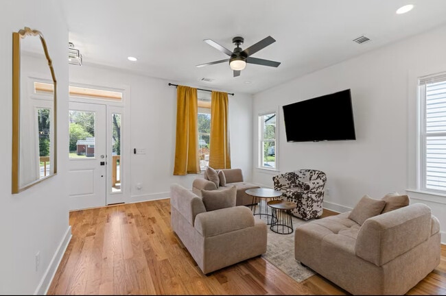 Photo - 2511 Whites Creek Pike