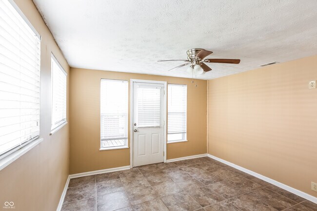 Photo - 5934 Parterra Dr