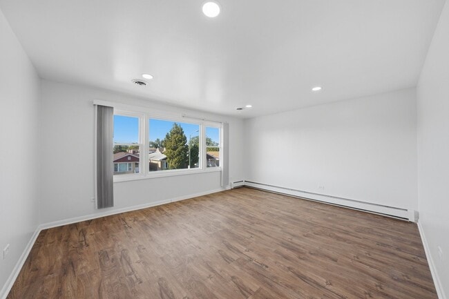 4510 W 55th St Unit 2