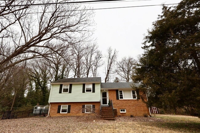 Photo - 3012 Elmbrook Rd