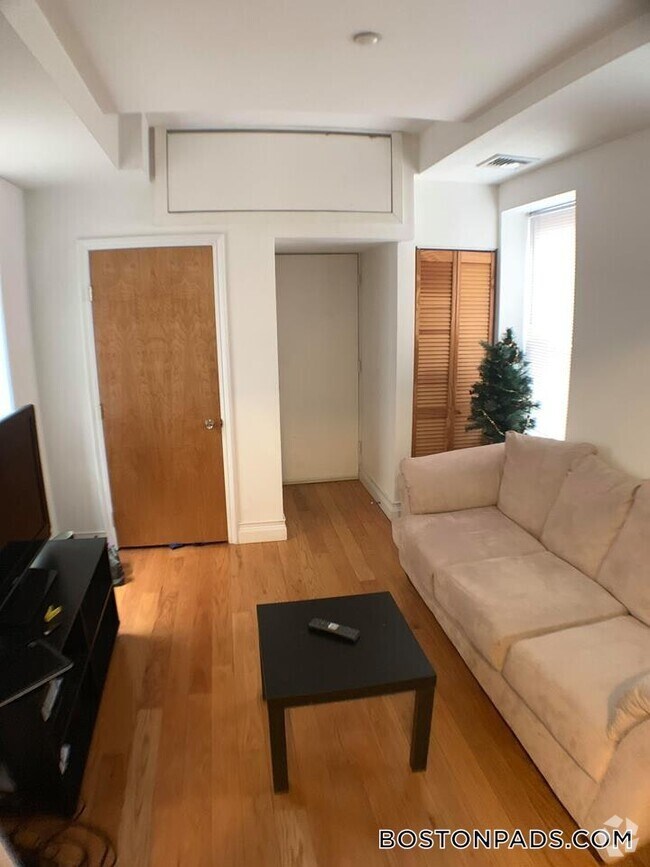 Building Photo - 64 Louis Prang St Rental