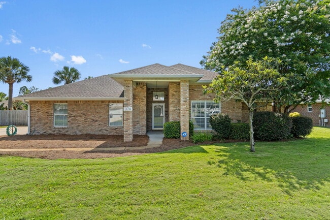 Photo - 374 S Shore Dr