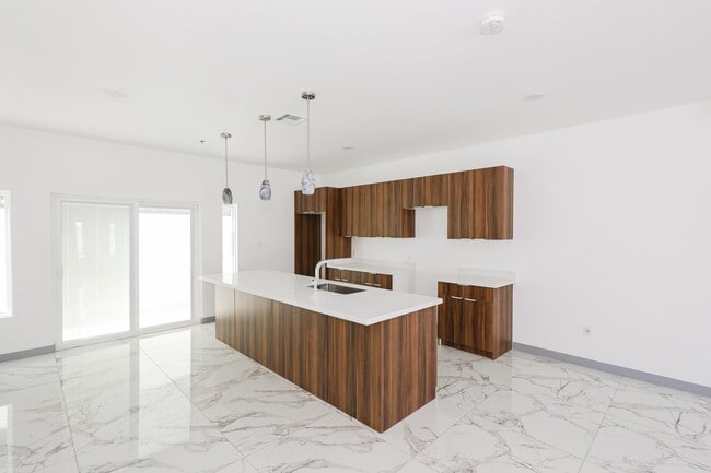 Photo - 1011 Emerald Valley Dr Unidad 28 D