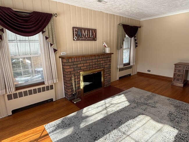 Photo - 18 Bender St NE