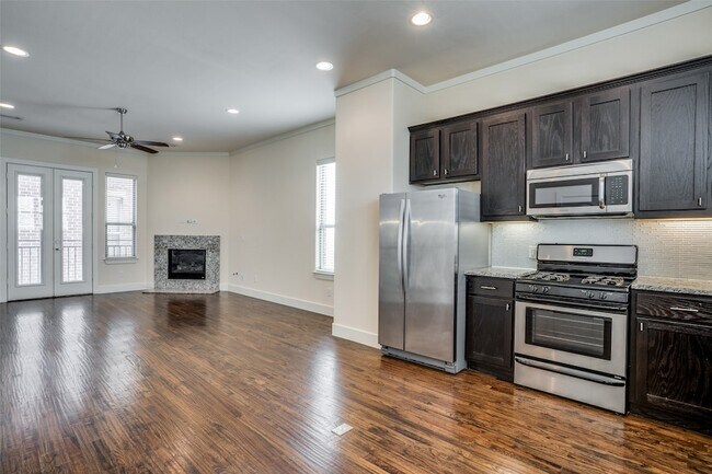 Photo - 4323 Dickason Ave