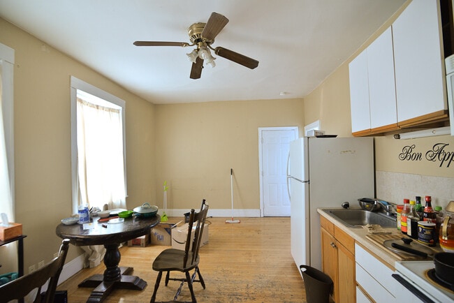 Photo - 32 Reedsdale St