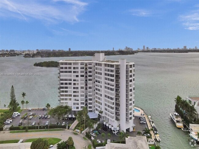 Building Photo - 11930 N Bayshore Dr Unit 1407 Rental
