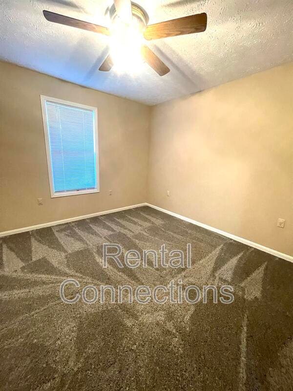 Photo - 715 Joseph Dr Unit ,