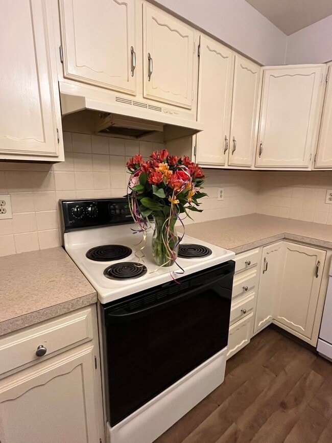 Photo - 3-Bed, 2-Bath Duplex across from Lake Loveland!