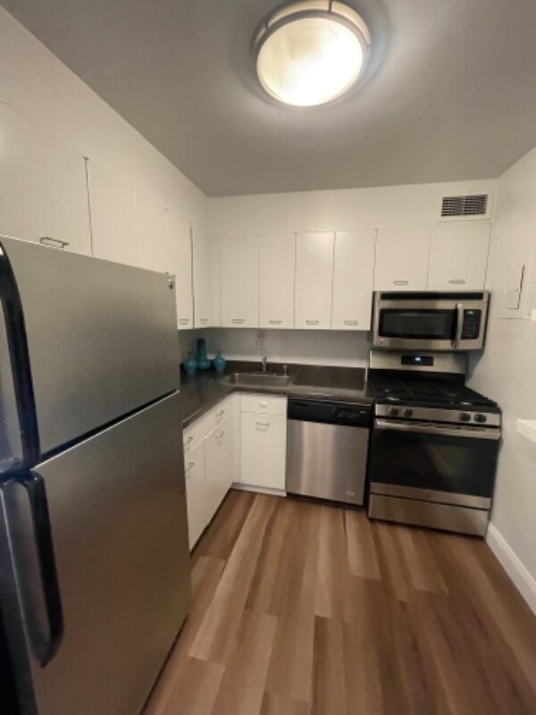 Photo - 1336 N Lake Shore Dr