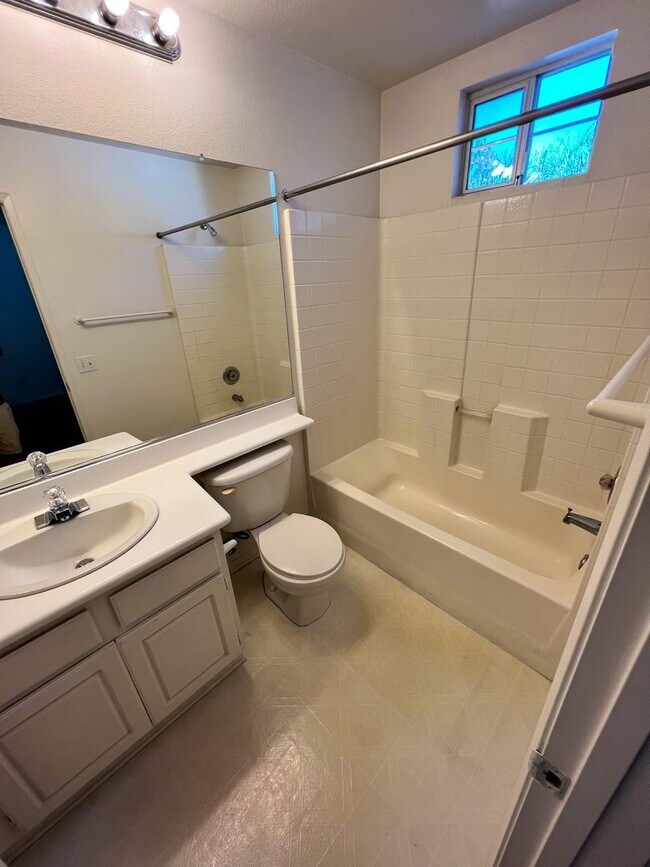 Montego Bay 2 bedroom Condo with AMAZING v... House Rental in Murrieta, CA