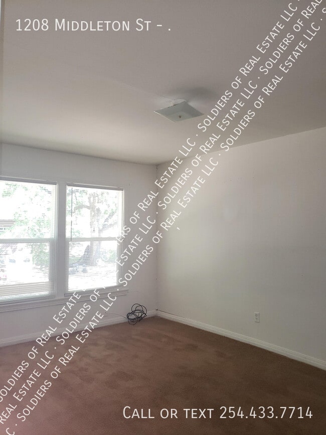 Photo - 1208 Middleton St Unidad .