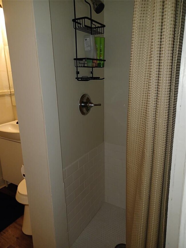 Photo - 1906 San Gabriel St Unidad 9