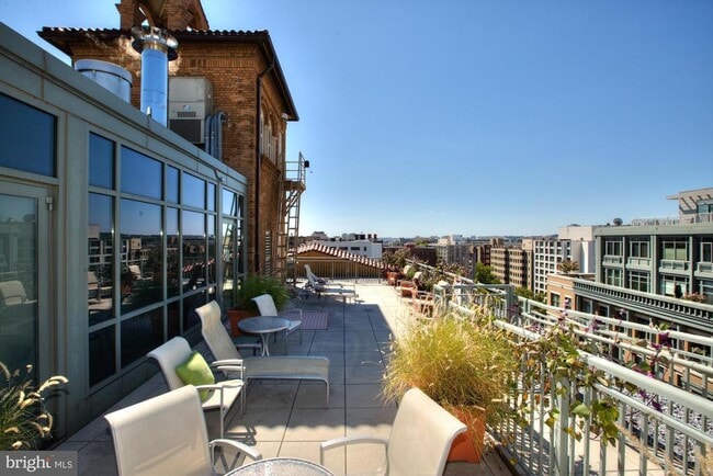 Photo - 2425 L St NW Unit 617