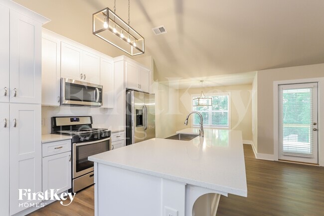 Photo - 7030 Lawson Dr