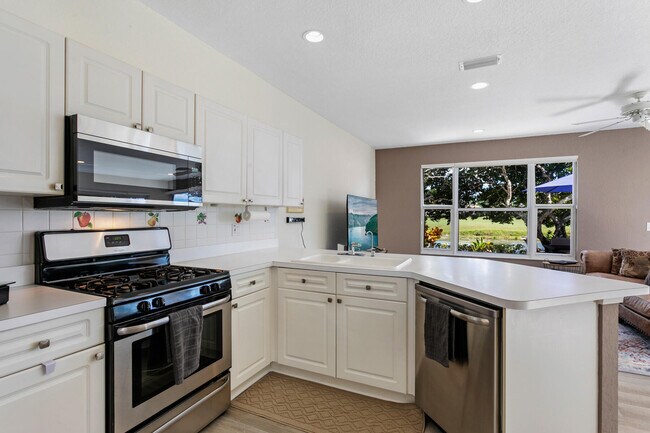 Photo - 8232 Heritage Club Dr