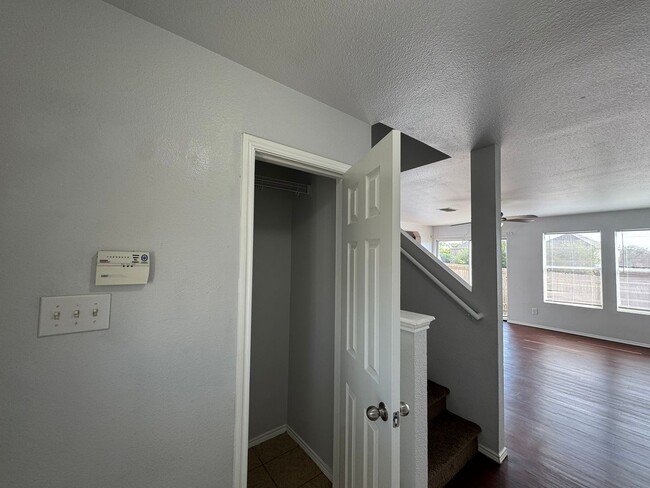 Photo - 2-Story Home on a Corner Cul-de-Sac in Wes...