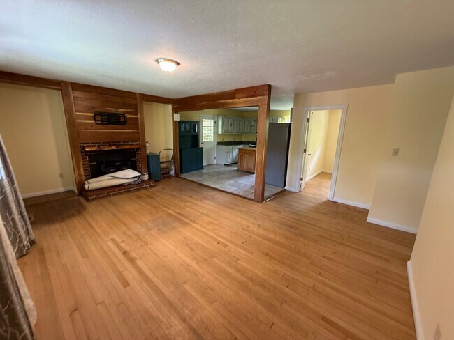 Photo - 3 Bedroom 2 Bath Single Family Home.