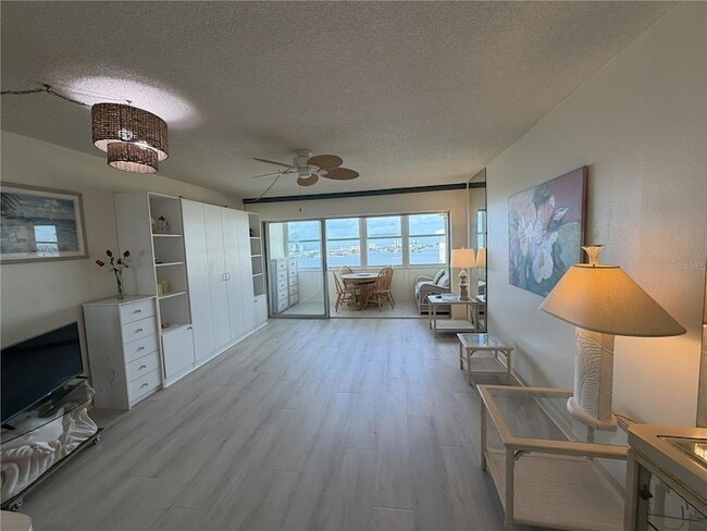 Photo - 4550 Cove Cir Unidad 1205