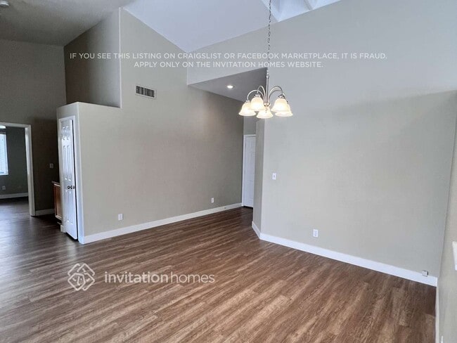 Photo - 1897 Longmeadow St