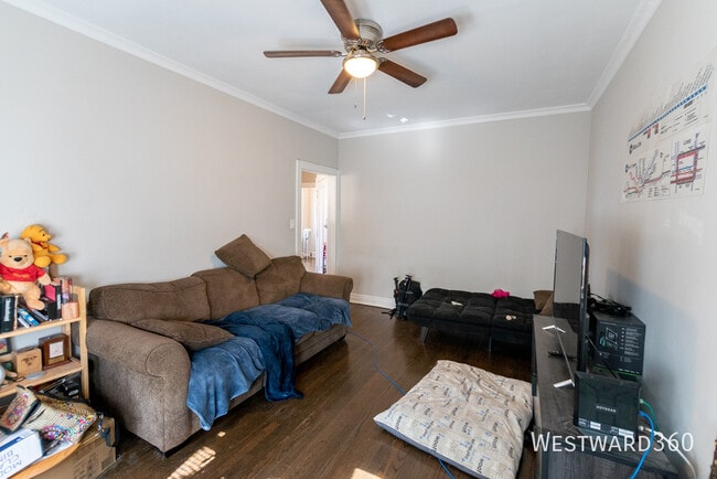 Photo - 3545 N Troy St Unit 2