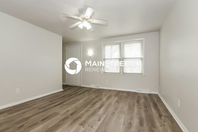3 Bedroom Pet-Friendly Home in Kansas City, MO with Main Street Renewal