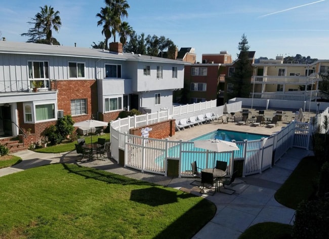 Los Feliz Arms - Los Feliz Arms Apartments