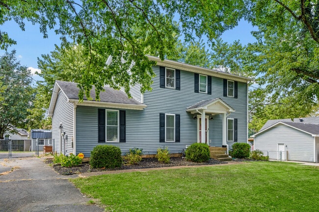 Photo - 453 Belinda Pkwy