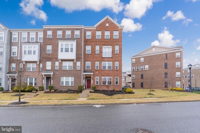 Building Photo - 9713 Glassy Creek Way