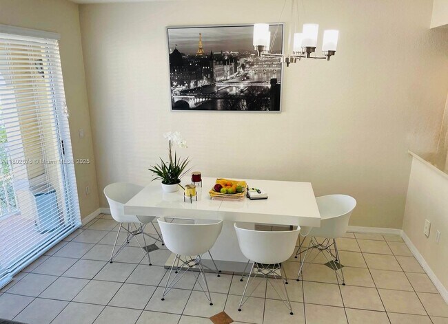 Photo - 8906 W Flagler St Unidad 216 Rental