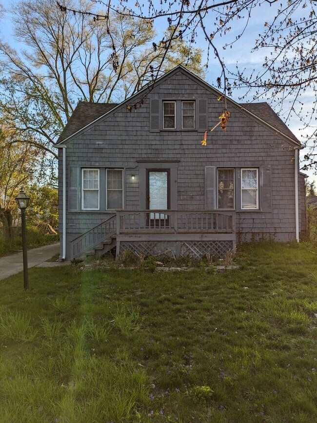 5028 Ashley - FOR RENT 3 BEDS & 2 BATHS - 5028 Ashley - FOR RENT 3 BEDS & 2 BATHS House