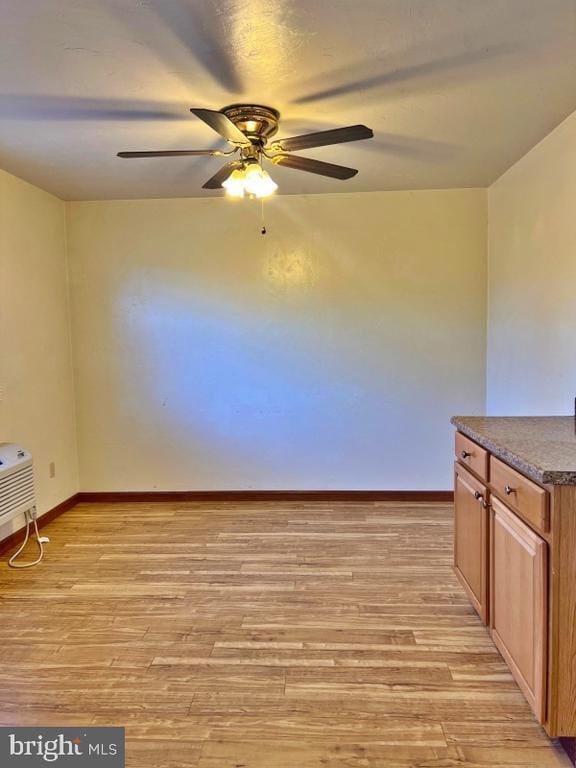 Photo - 213 Catalpa Ln